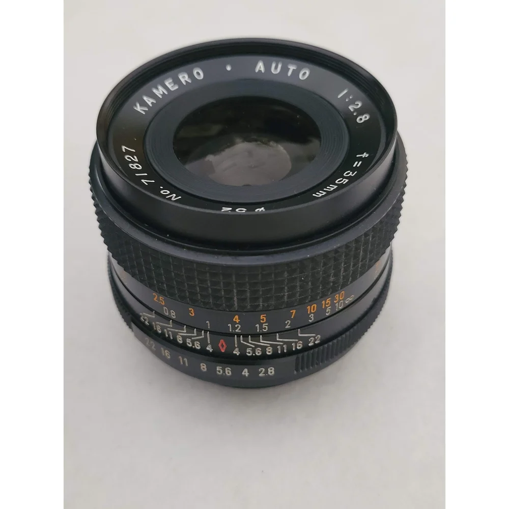 KAMERO Auto 35mm f28 Wide Angle lens with case No. 71827